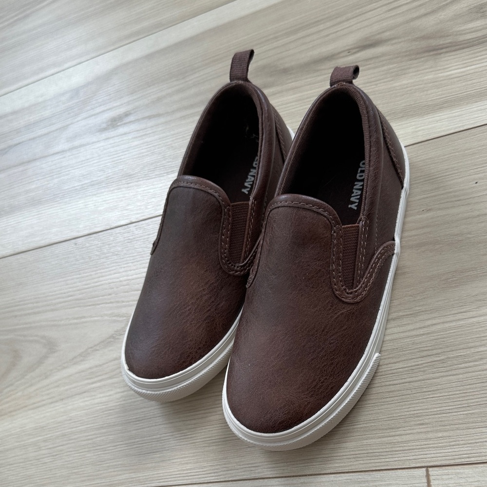 Old Navy Brown Kids Slip-On Shoes